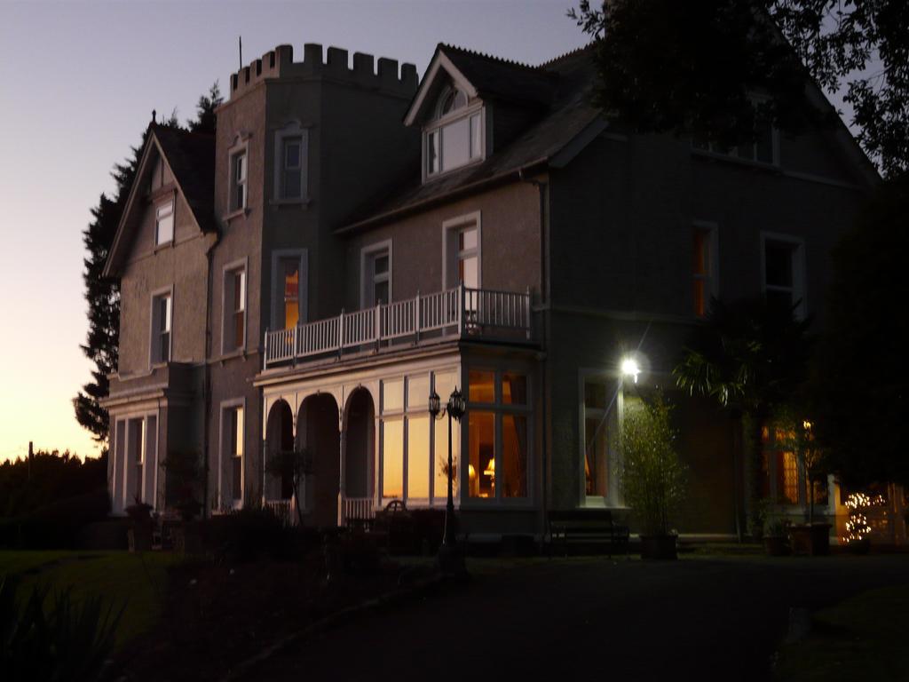 リスカード Pencubitt Houseゲストハウス エクステリア 写真